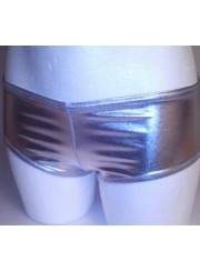 Spare 15 Prozent auf Leder-Optik Hotpants silber Metallic - 