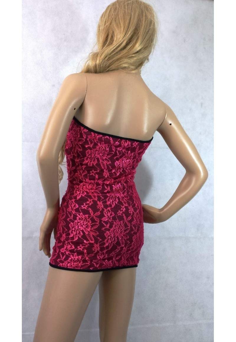 Pink lace dress produced in Germany -